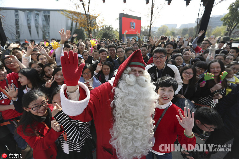 組圖：鏡頭下全球各地的圣誕老人們