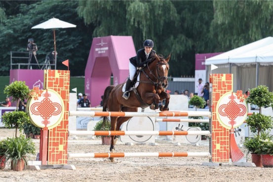 國際馬聯(lián)官方青少年賽事2018CSIO J&Y青少年馬術(shù)場地障礙賽在京圓滿落幕