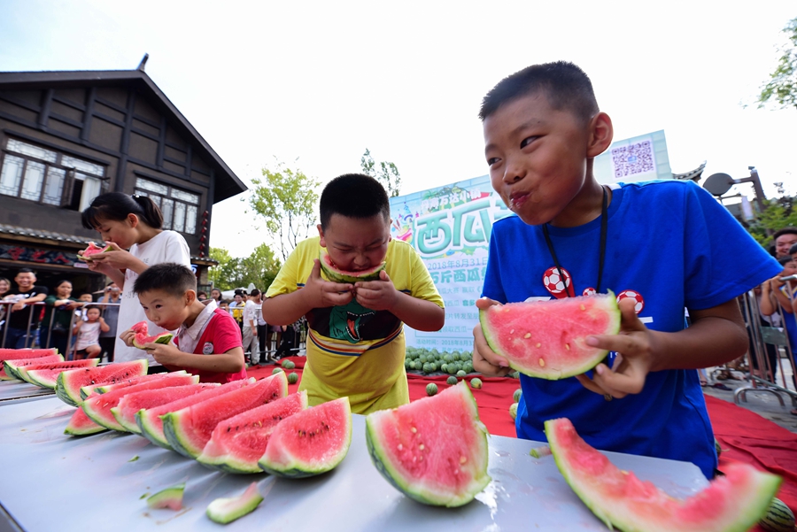 貴州丹寨：趣味“西瓜節(jié)”歡樂度周末